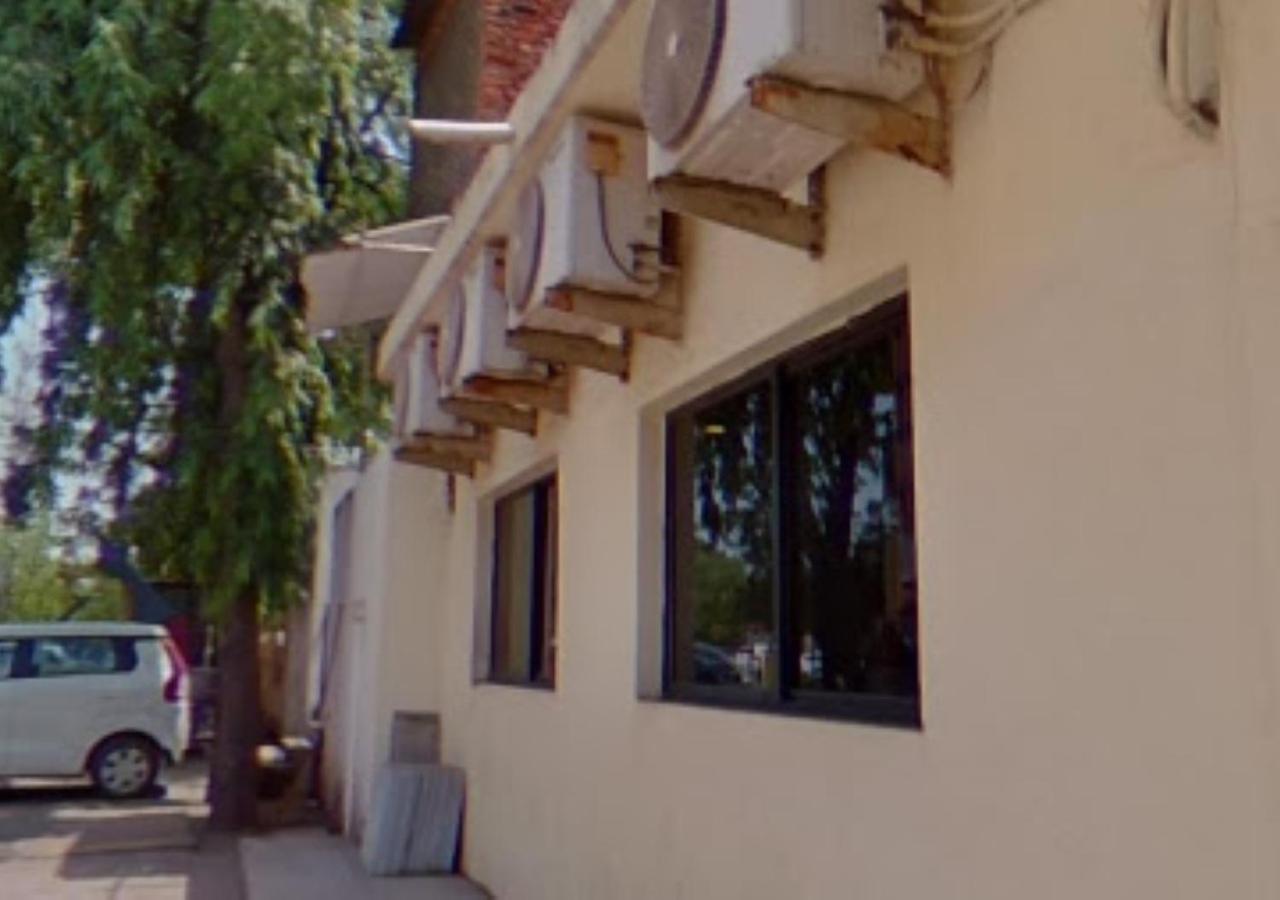 Hotel Mayur Restaurant Chandrapur Buitenkant foto