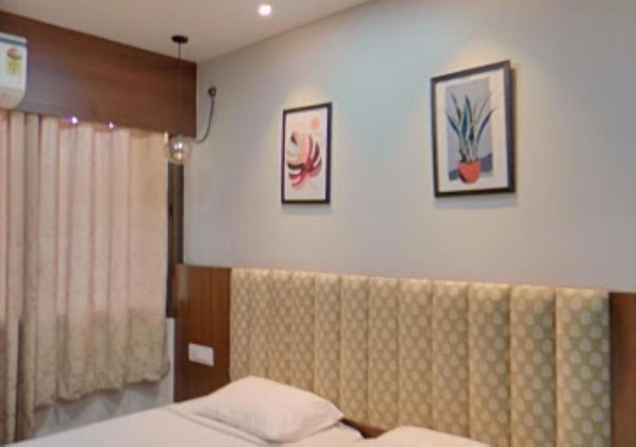 Hotel Mayur Restaurant Chandrapur Buitenkant foto