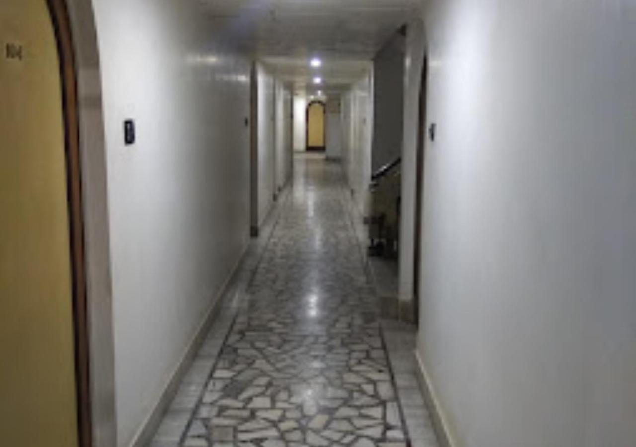 Hotel Mayur Restaurant Chandrapur Buitenkant foto